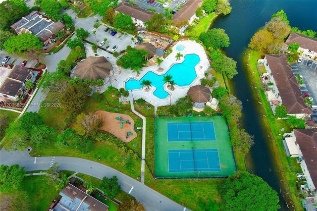 6614 SW 114th PL F-71, Miami, FL 33173