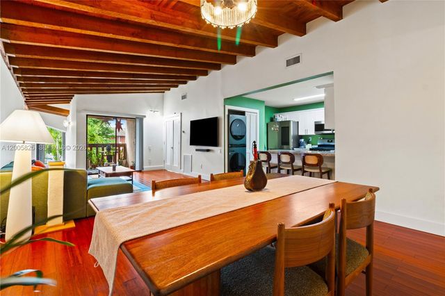 6614 SW 114th PL F-71, Miami, FL 33173