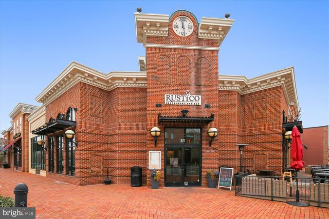 409 E RAYMOND AVE #8, Alexandria, VA 22301