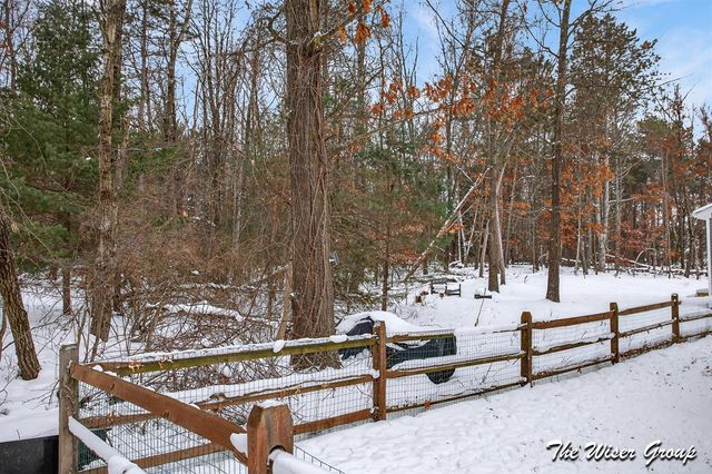 1207 Cedarwood Drive, Greenville, MI 48838