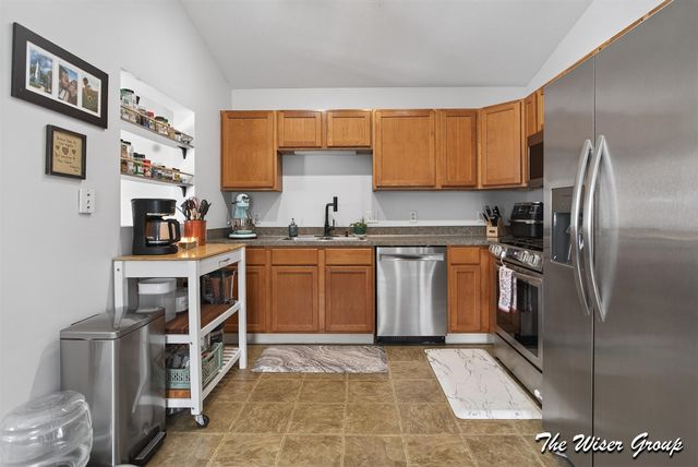 1207 Cedarwood Drive, Greenville, MI 48838