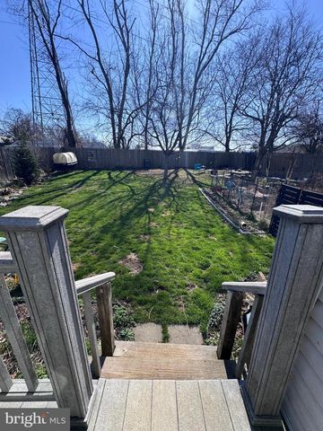 1506 E MERMAID LN, Wyndmoor, PA 19038