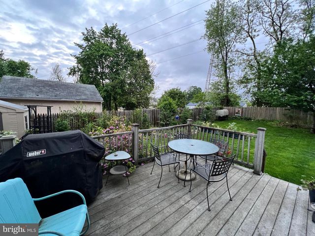 1506 E MERMAID LN, Wyndmoor, PA 19038