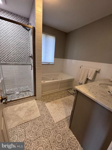 1506 E MERMAID LN, Wyndmoor, PA 19038