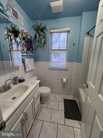 1506 E MERMAID LN, Wyndmoor, PA 19038