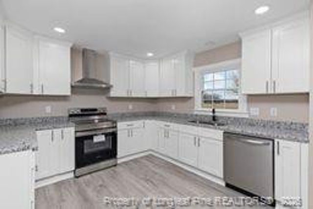 1222 Brinkley Road, Dunn, NC 28334