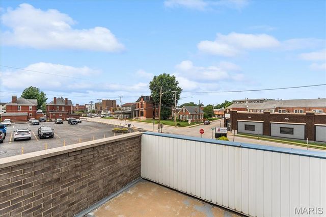 100 Mascoutah Avenue, Belleville, IL 62220