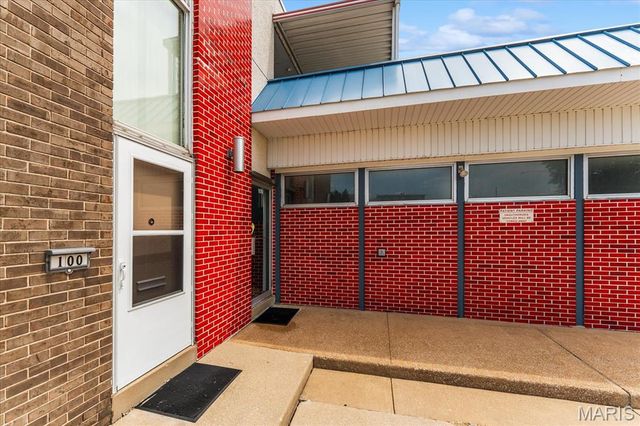100 Mascoutah Avenue, Belleville, IL 62220