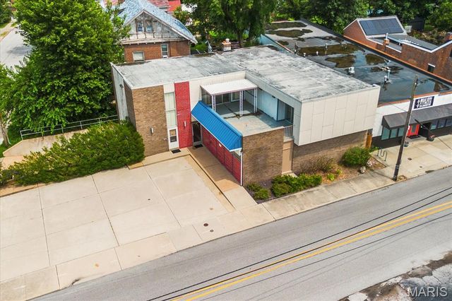 100 Mascoutah Avenue, Belleville, IL 62220