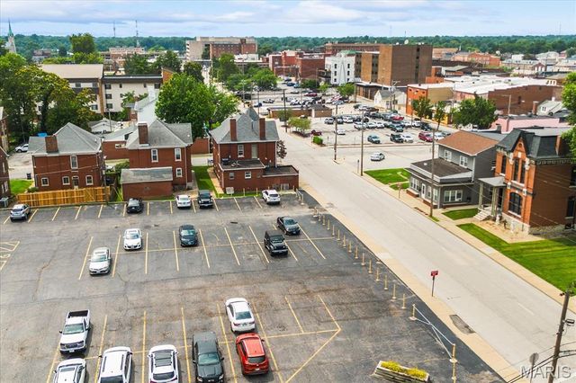 100 Mascoutah Avenue, Belleville, IL 62220