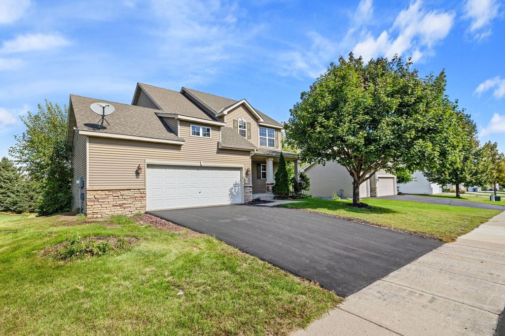 1096 Danube Avenue, Shakopee, MN 55379 — exterior