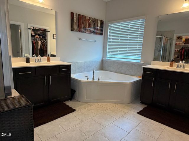 2012 Hay House Avenue, Wake Forest, NC 27587
