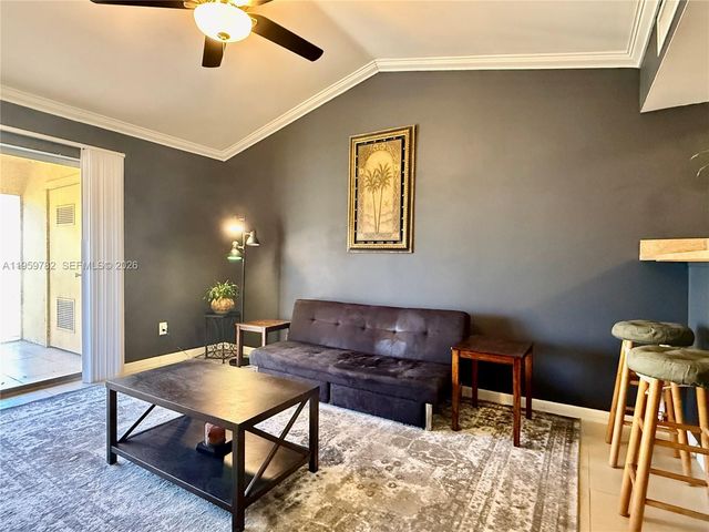 15300 SW 106th Ter 515, Miami, FL 33196