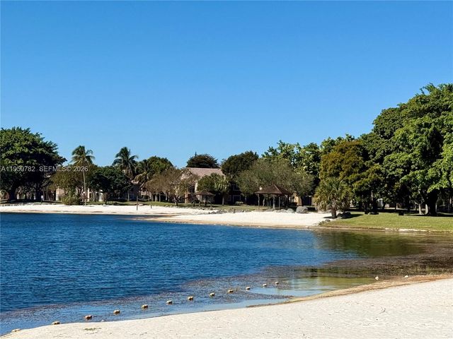 15300 SW 106th Ter 515, Miami, FL 33196