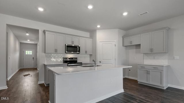 533 Swift Creek Farm Lane, Clayton, NC 27520