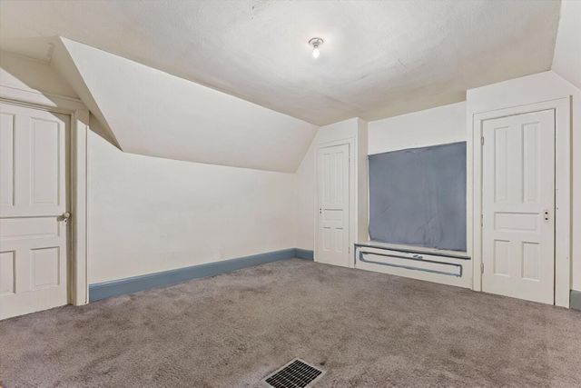 2610 N 10th STREET, Milwaukee, WI 53206