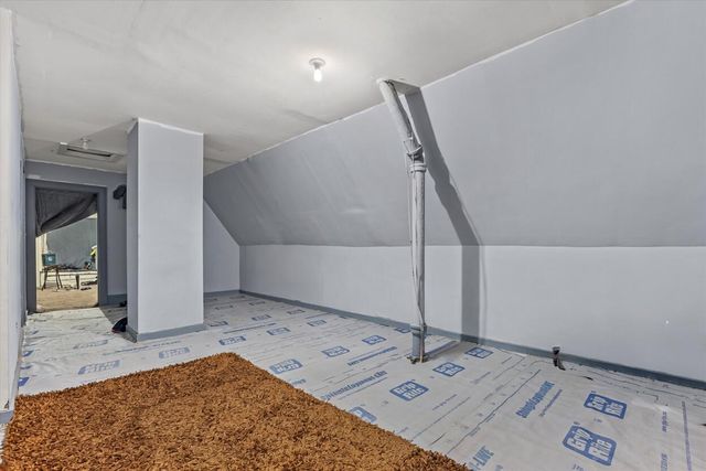 2610 N 10th STREET, Milwaukee, WI 53206