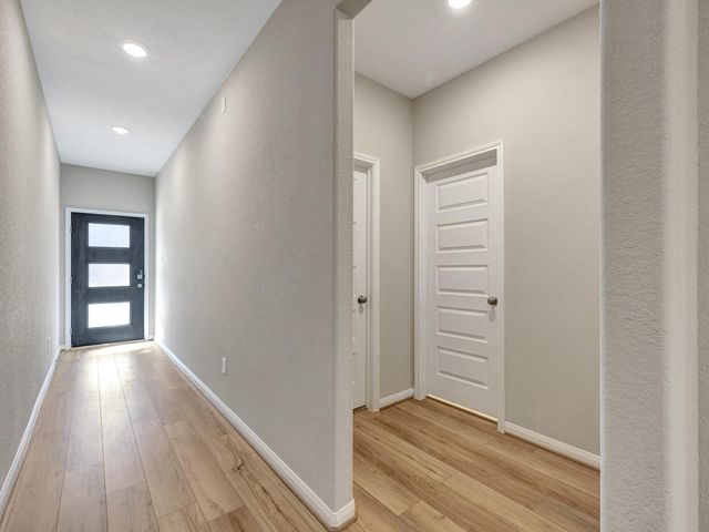 410 Gram Hill Drive, Montgomery, TX 77316