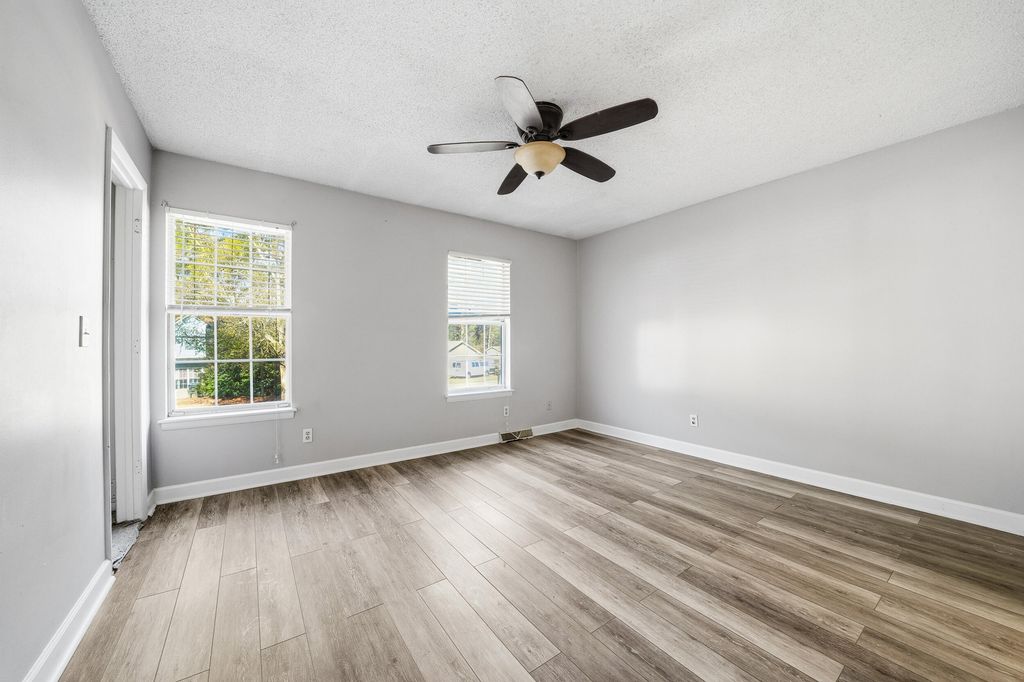 Image 16 of property listing at 203 Weber Road B, Summerville, SC 29483