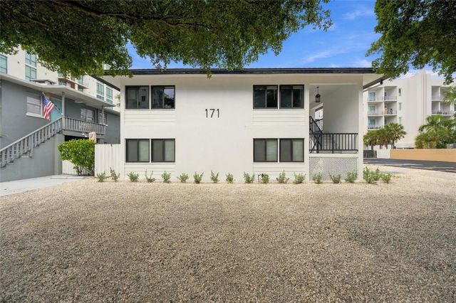 171 GOLDEN GATE POINT, Sarasota, FL 34236