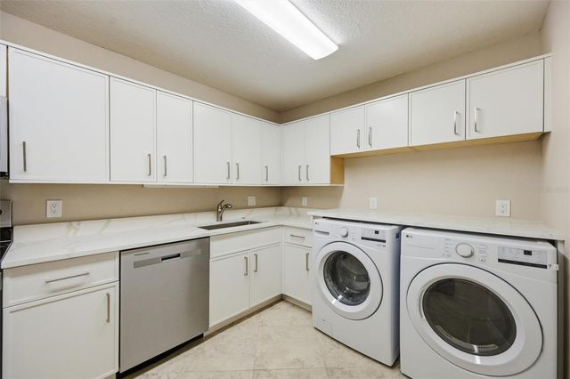 171 GOLDEN GATE POINT, Sarasota, FL 34236