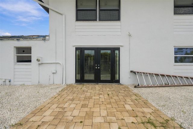 171 GOLDEN GATE POINT, Sarasota, FL 34236