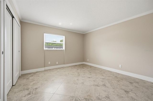 171 GOLDEN GATE POINT, Sarasota, FL 34236