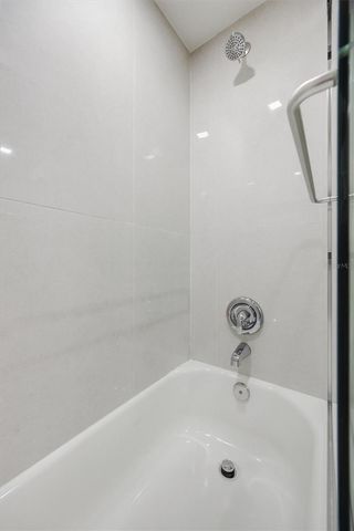 171 GOLDEN GATE POINT, Sarasota, FL 34236