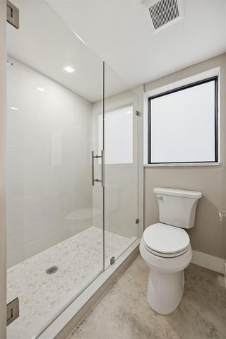 171 GOLDEN GATE POINT, Sarasota, FL 34236
