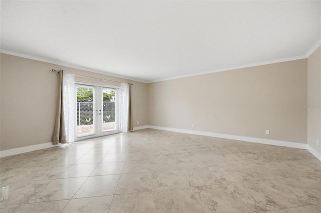 171 GOLDEN GATE POINT, Sarasota, FL 34236
