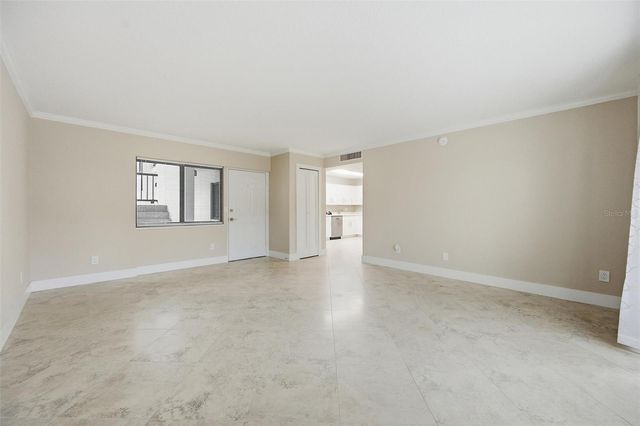 171 GOLDEN GATE POINT, Sarasota, FL 34236