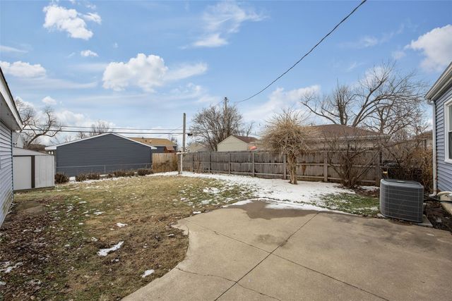 332 Carter Street NW, Cedar Rapids, IA 52405