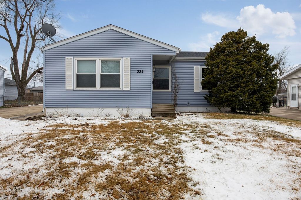 332 Carter Street NW, Cedar Rapids, IA 52405