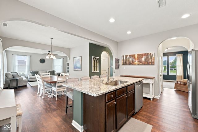 1535 Bearcub Lane, Avon, IN 46123