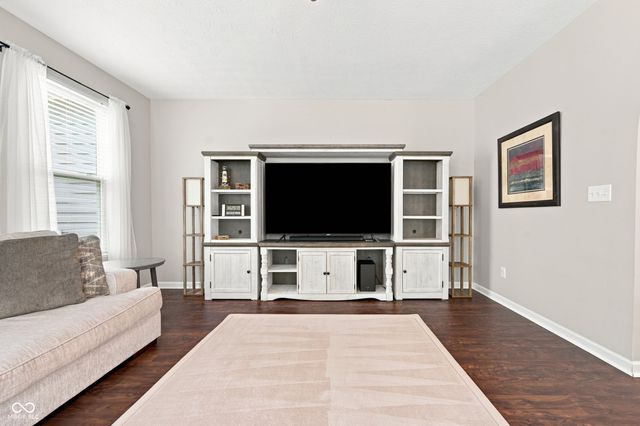 1535 Bearcub Lane, Avon, IN 46123