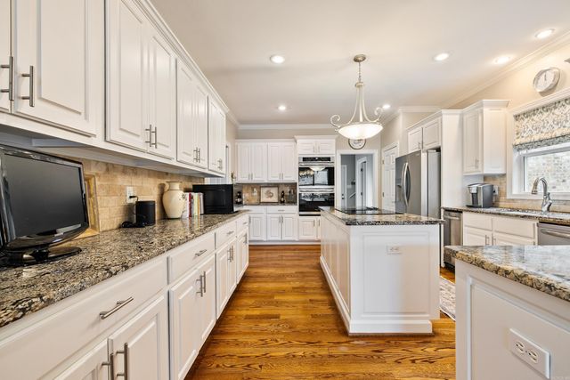 45 Durance Drive, Little Rock, AR 72223