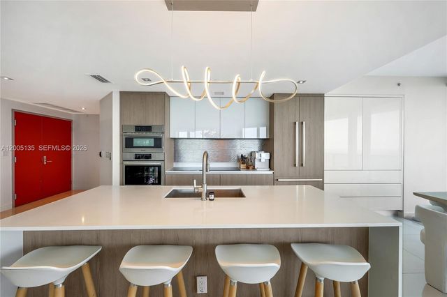 488 NE 18th Street 3715, Miami, FL 33132