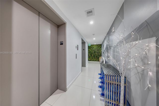 488 NE 18th Street 3715, Miami, FL 33132