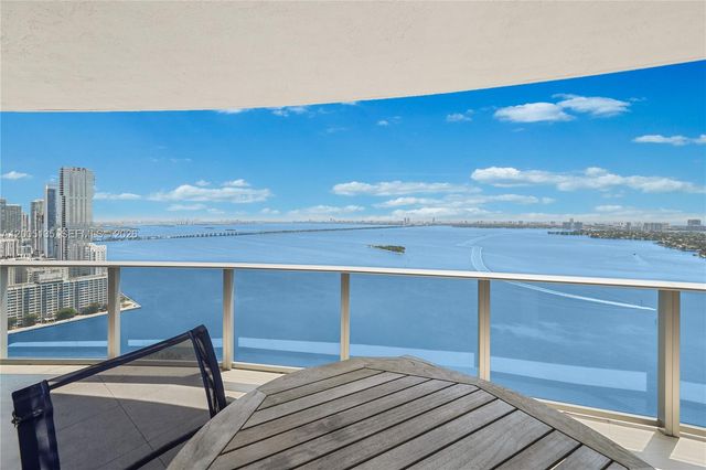488 NE 18th Street 3715, Miami, FL 33132