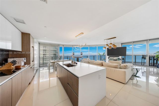 488 NE 18th Street 3715, Miami, FL 33132