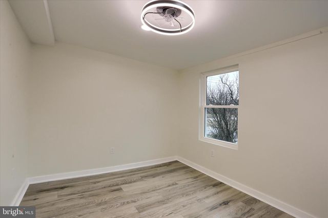 393 SHERWOOD DRIVE, Carlisle, PA 17015