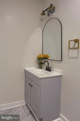 393 SHERWOOD DRIVE, Carlisle, PA 17015