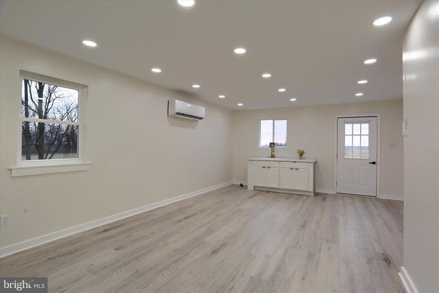 393 SHERWOOD DRIVE, Carlisle, PA 17015