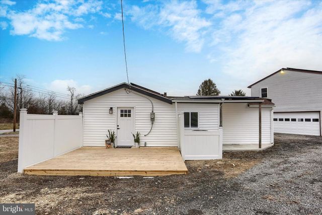 393 SHERWOOD DRIVE, Carlisle, PA 17015