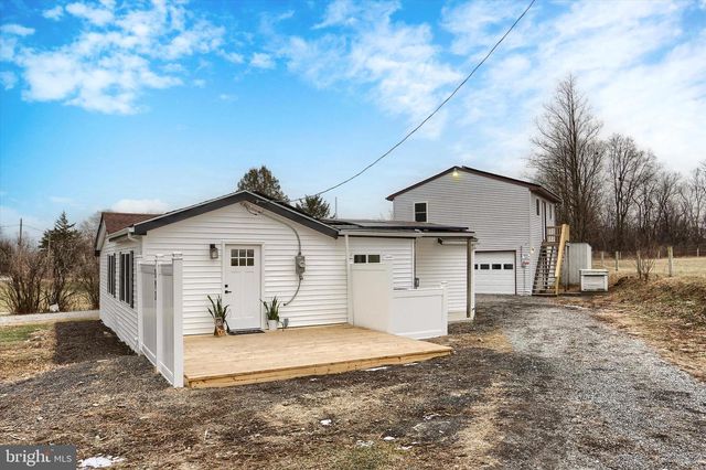 393 SHERWOOD DRIVE, Carlisle, PA 17015