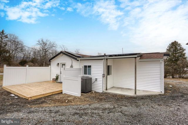 393 SHERWOOD DRIVE, Carlisle, PA 17015