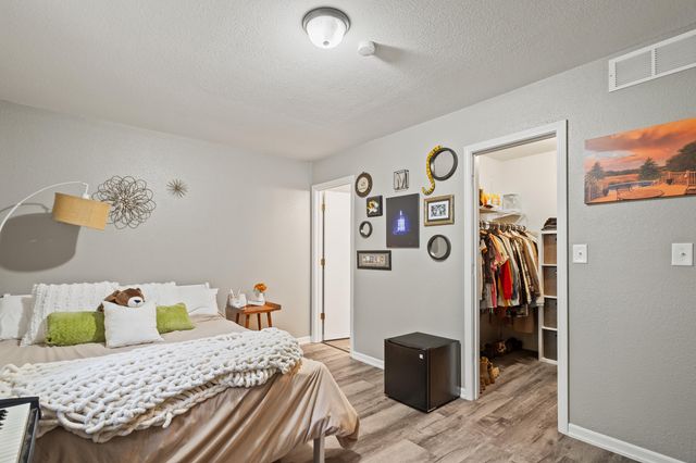 453 FOXFIRE DR, Columbia, MO 65201