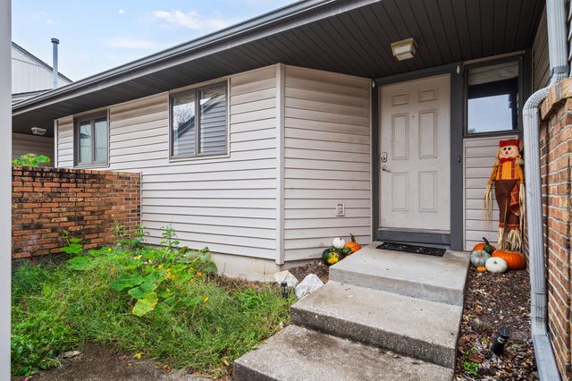 453 FOXFIRE DR, Columbia, MO 65201