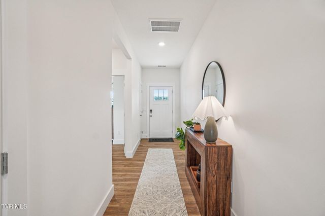 276 Chimney View Loop, Blountville, TN 37617