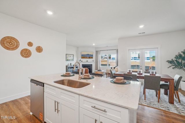 276 Chimney View Loop, Blountville, TN 37617